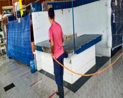 KERJA-KERJA PEMBERSIHAN PASAR AWAM