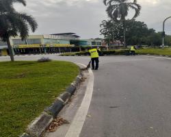 KERJA-KERJA PEMBERSIHAN JALAN JKR