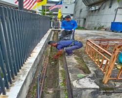 KERJA-KERJA PEMBERSIHAN LONGKANG
