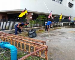 KERJA-KERJA PEMBERSIHAN LONGKANG