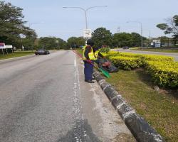 PEMBERSIHAN JALAN DI JALAN-JALAN JKR