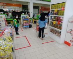 PEMANTAUAN PEMATUHAN PERINTAH KAWALAN PERGERAKAN DI PASARAYA, PASAR MINI, KEDAI RUNCIT