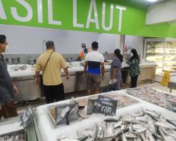 PEMANTAUAN PEMATUHAN PERINTAH KAWALAN PERGERAKAN DI PASARAYA, PASAR MINI, KEDAI RUNCIT