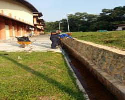 PEMBERSIHAN PASAR DALAM KAWASAN MBS