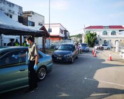 OPERASI PEMERIKSAAN SUHU & PEMATUHAN JARAK SOSIAL