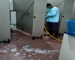 KERJA - KERJA PEMBERSIHAN GERAI