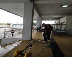 KERJA-KERJA PEMBERSIHAN PASAR AWAM