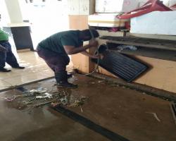 KERJA-KERJA PEMBERSIHAN PASAR AWAM