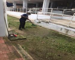 KERJA-KERJA PEMBERSIHAN PASAR AWAM