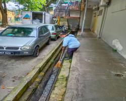 KERJA-KERJA PEMBERSIHAN MEDAN SELERA