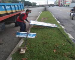 KERJA-KERJA MENURUNKAN POSTER, BUNTING, BANNER HARAM & TAMAT TEMPOH