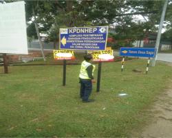 KERJA-KERJA MENURUNKAN POSTER, BUNTING, BANNER HARAM & TAMAT TEMPOH