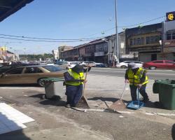 KERJA-KERJA PEMBERSIHAN JALAN JKR