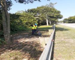 KERJA-KERJA PEMBERSIHAN JALAN JKR