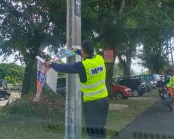 KERJA-KERJA MENURUNKAN POSTER, BUNTING, BANNER HARAM & TAMAT TEMPOH