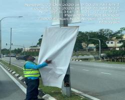 KERJA-KERJA MENURUNKAN POSTER, BUNTING, BANNER HARAM & TAMAT TEMPOH