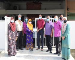 SUMBANGAN BANTUAN KEPADA PEGAWAI DAN KAKITANGAN MBS YANG TERLIBAT BANJIR 