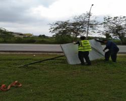KERJA-KERJA MENURUNKAN POSTER, BUNTING, BANNER HARAM & TAMAT TEMPOH