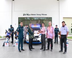 MAJLIS PENYERAHAN MOTORSIKAL BERKUASA TINGGI DAN KERETA UNTUK KEGUNAAN JABATAN UNDANG-UNDANG & PENGUATKUASAAN, MBS 