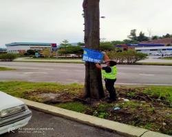 KERJA-KERJA MENURUNKAN POSTER, BUNTING, BANNER HARAM & TAMAT TEMPOH 