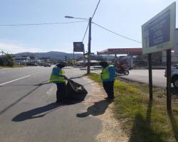 KERJA-KERJA PEMBERSIHAN JALAN JKR