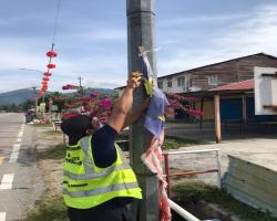 KERJA-KERJA MENURUNKAN POSTER, BUNTING, BANNER HARAM & TAMAT TEMPOH 