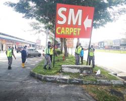 OPERASI PENURUNAN PAPAN IKLAN TIDAK BERLESEN