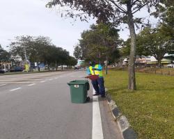 KERJA-KERJA PEMBERSIHAN JALAN JKR