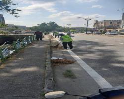 KERJA-KERJA PEMBERSIHAN JALAN JKR