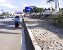 KERJA-KERJA PEMBERSIHAN JALAN JKR