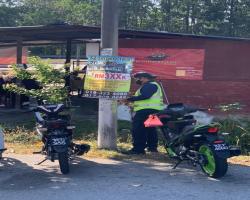 KERJA-KERJA MENURUNKAN POSTER, BUNTING, BANNER HARAM & TAMAT TEMPOH 