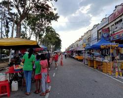 PASAR MALAM TAMAN BUKIT GALENA