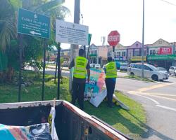 KERJA-KERJA MENURUNKAN POSTER, BUNTING, BANNER HARAM & TAMAT TEMPOH