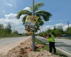 KERJA-KERJA MENURUNKAN POSTER, BUNTING, BANNER HARAM & TAMAT TEMPOH