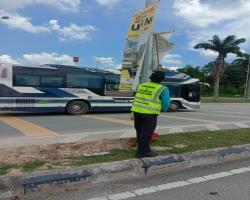 KERJA-KERJA MENURUNKAN POSTER, BUNTING, BANNER HARAM & TAMAT TEMPOH