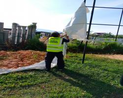 KERJA-KERJA MENURUNKAN POSTER, BUNTING, BANNER HARAM & TAMAT TEMPOH