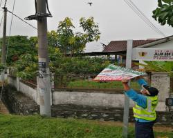 KERJA-KERJA MENURUNKAN POSTER, BUNTING, BANNER HARAM & TAMAT TEMPOH