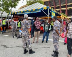 STADIUM TUANKU ABDUL RAHMAN, PAROI