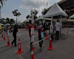 STADIUM TUANKU ABDUL RAHMAN, PAROI