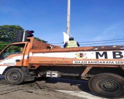 KERJA-KERJA MENURUNKAN POSTER, BUNTING, BANNER HARAM & TAMAT TEMPOH