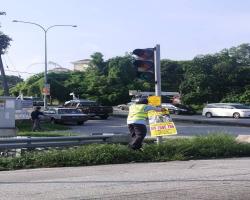 KERJA-KERJA MENURUNKAN POSTER, BUNTING, BANNER HARAM & TAMAT TEMPOH