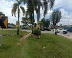 KERJA-KERJA MENURUNKAN POSTER, BUNTING, BANNER HARAM & TAMAT TEMPOH