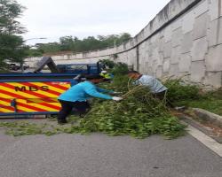 BULATAN SUSUR KELUAR DAN MASUK LEBUHRAYA LEKAS ULU TEMIANG, SEREMBAN.