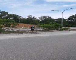 BULATAN SUSUR KELUAR DAN MASUK LEBUHRAYA LEKAS ULU TEMIANG, SEREMBAN.