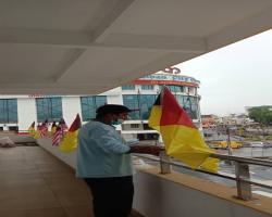 KERJA-KERJA PEMASANGAN BENDERA