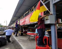 KERJA-KERJA PEMASANGAN BENDERA