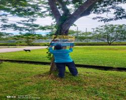 KERJA-KERJA MEMBUKA PAPAN IKLANBUNTINGBANNER HARAM