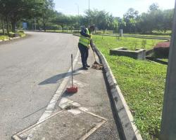 PEMBERSIHAN JALAN JKR