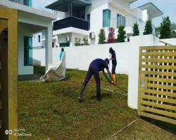 KERJA-KERJA PEMBERSIHAN SEMAK SAMUN/TANAH LOT KOSONG