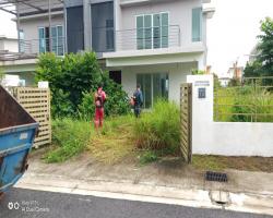 KERJA-KERJA PEMBERSIHAN SEMAK SAMUN/TANAH LOT KOSONG